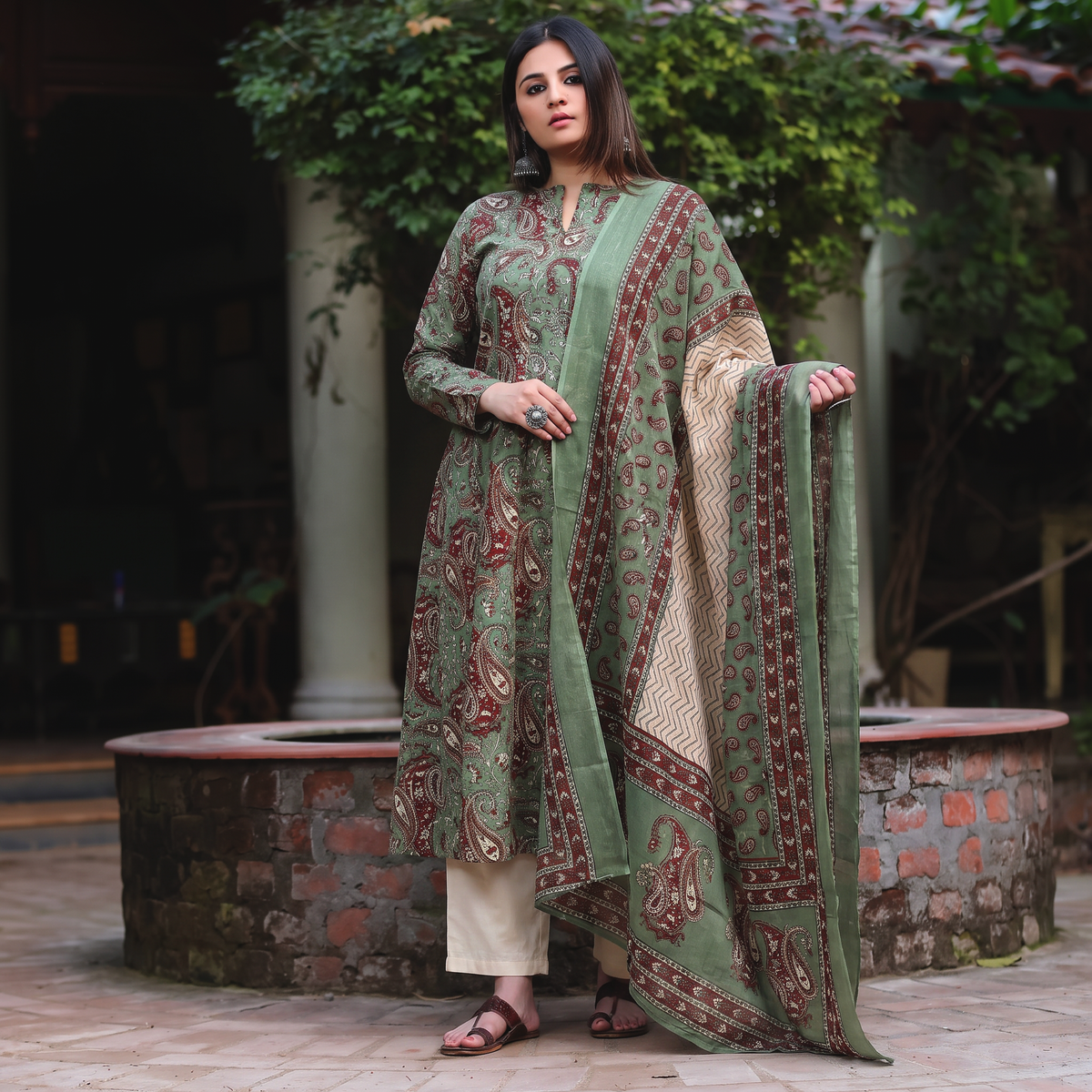Trivyasha Cotton Set