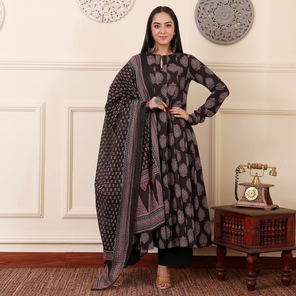 Namira Cotton Set