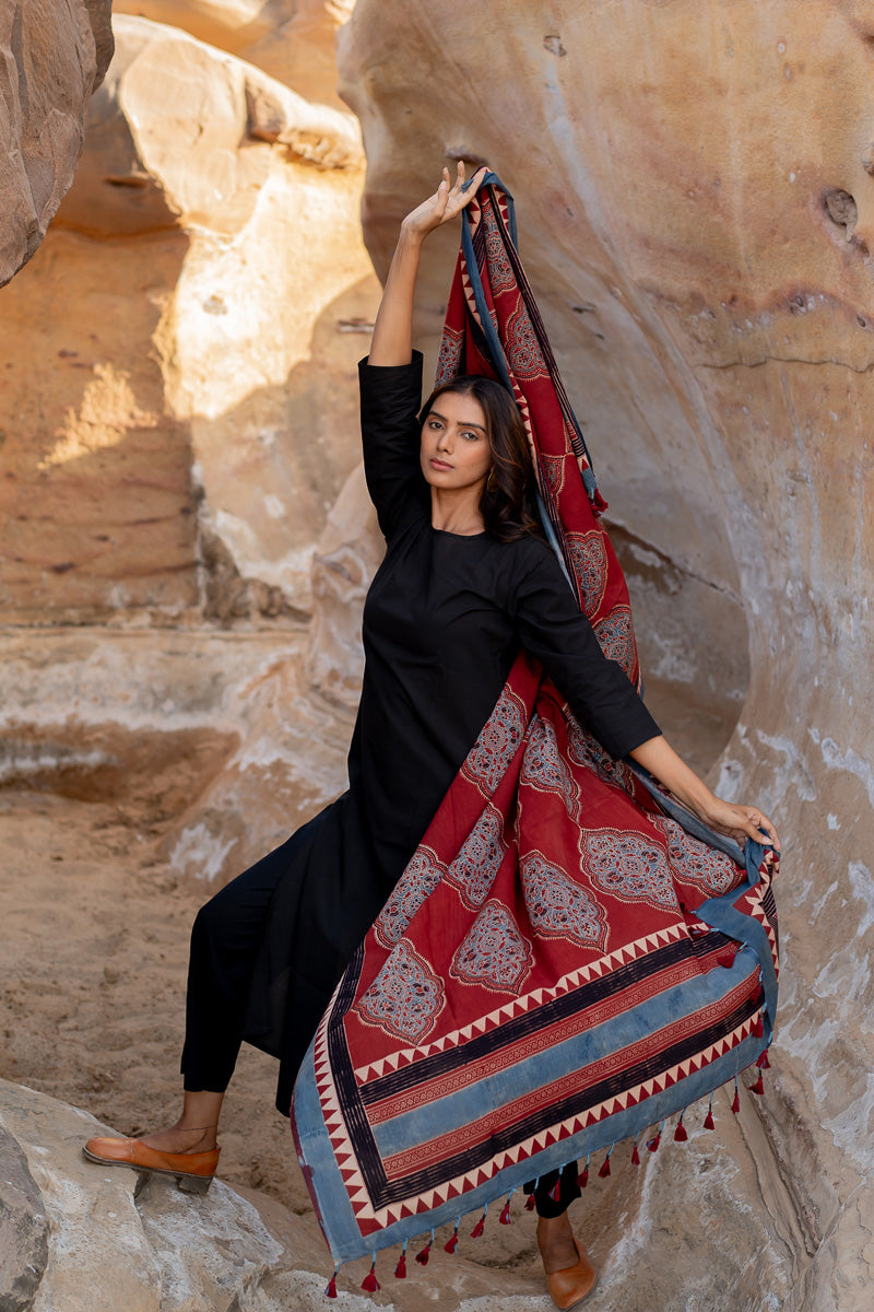 Set of 3 - Kurta, Dupatta & Pants - Swa 04