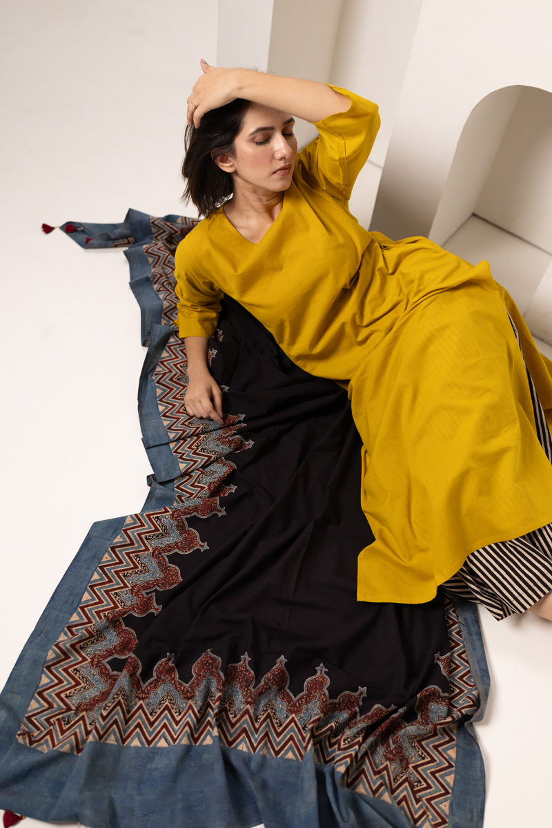 Set of 3 - Kurta, Dupatta & Culotte - Earthy Echoes 04