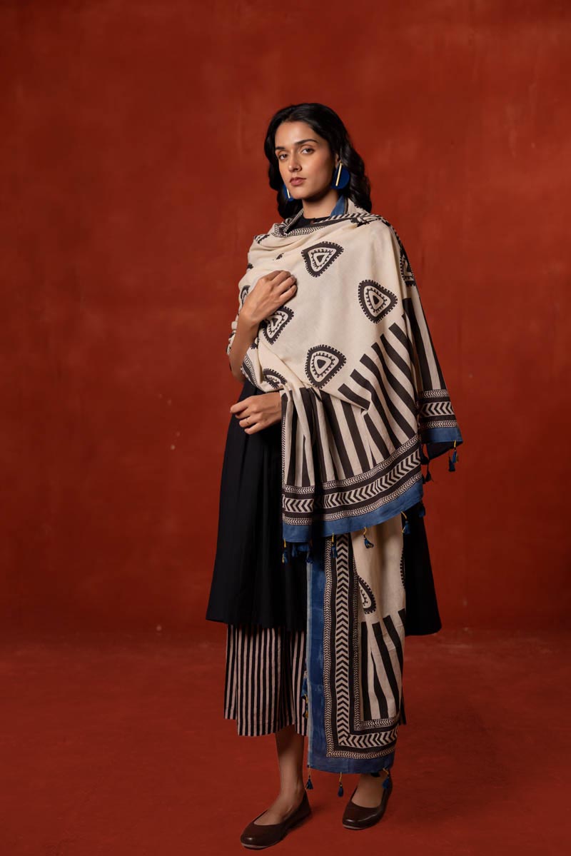 Set of 3 - Kurta, Dupatta & Culotte - Asa 01