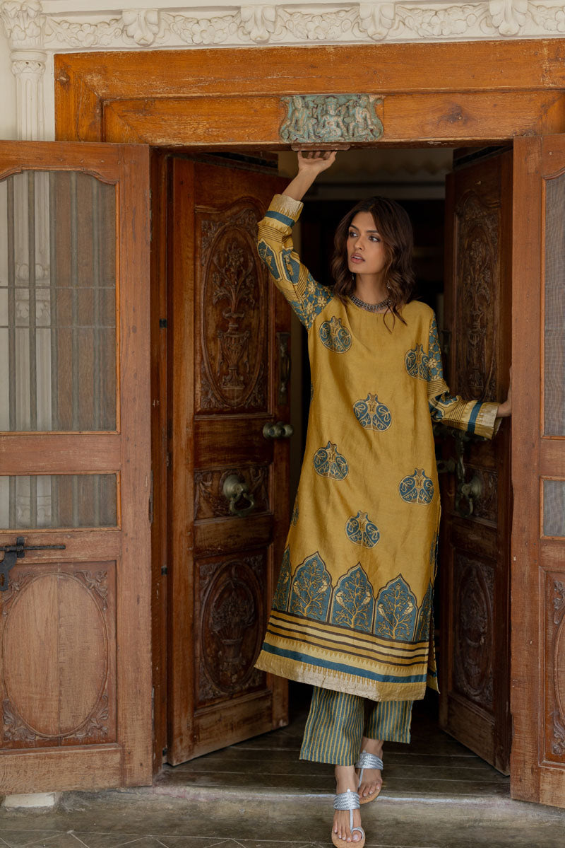 Chanderi Silk Kurta Set of 3 - Ruman Bagh 04