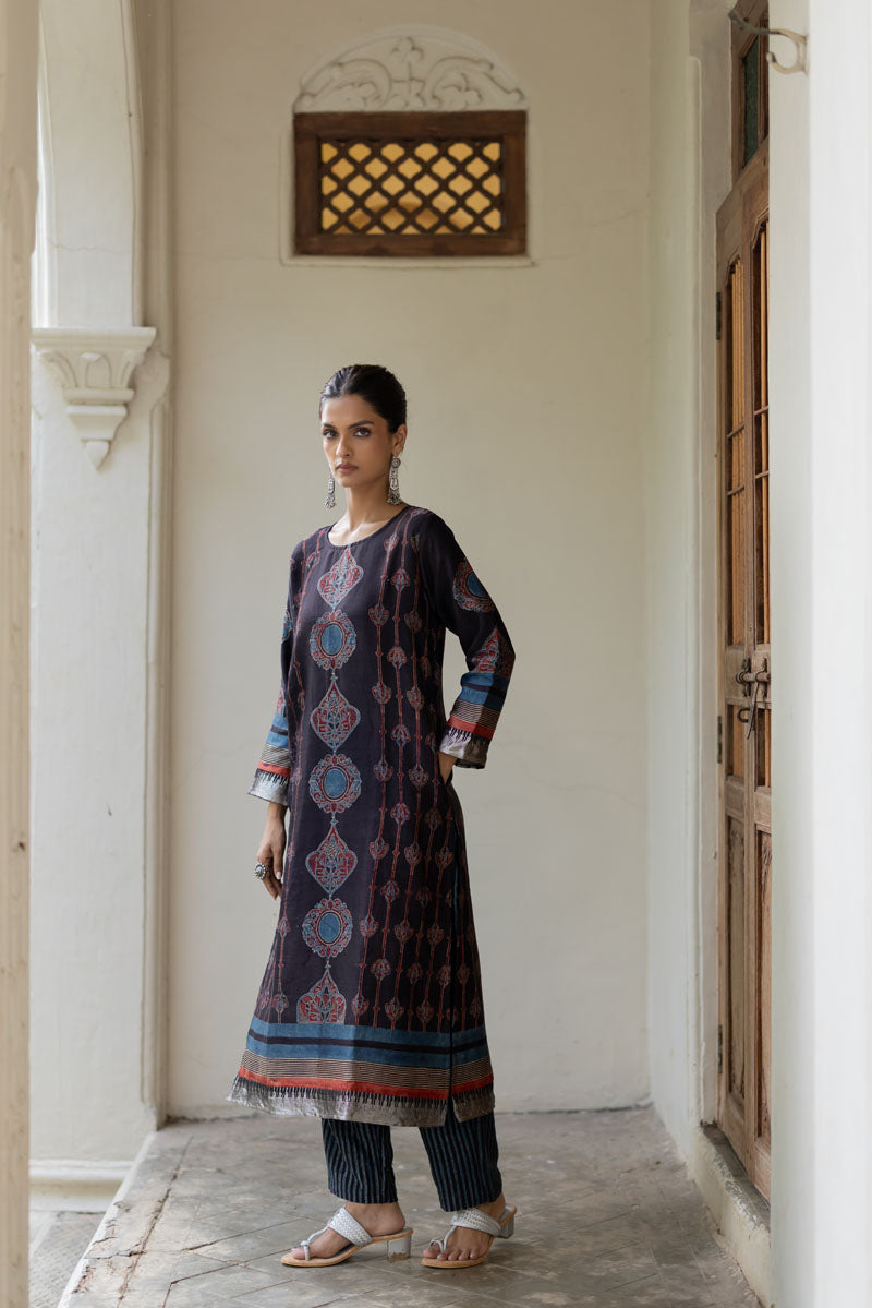 Chanderi Silk Classic Kurta Set of 2 - Naima